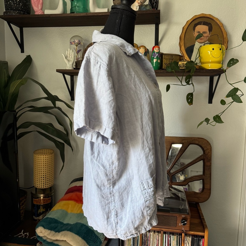 Vintage 90’s Hot Cotton 100% Linen Light Blue Embroidered Floral Button Down Top - Picture 5 of 8